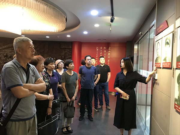 图片2.jpg 图片2.jpg