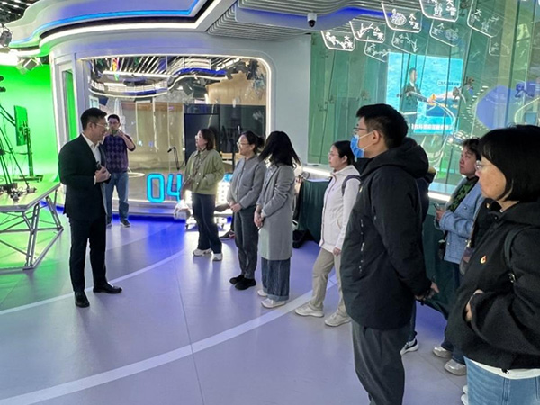 图片2.jpg 图片2.jpg