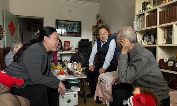 图片35.jpg 图片35.jpg