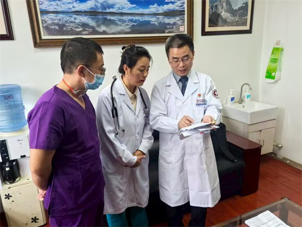 内蒙患者慕名“追”到玉树 援青干部医者仁心跨越千里